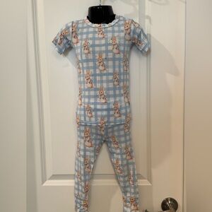 Bums & Roses ‘Cottontail Cutie’ Bamboo Pajama Set